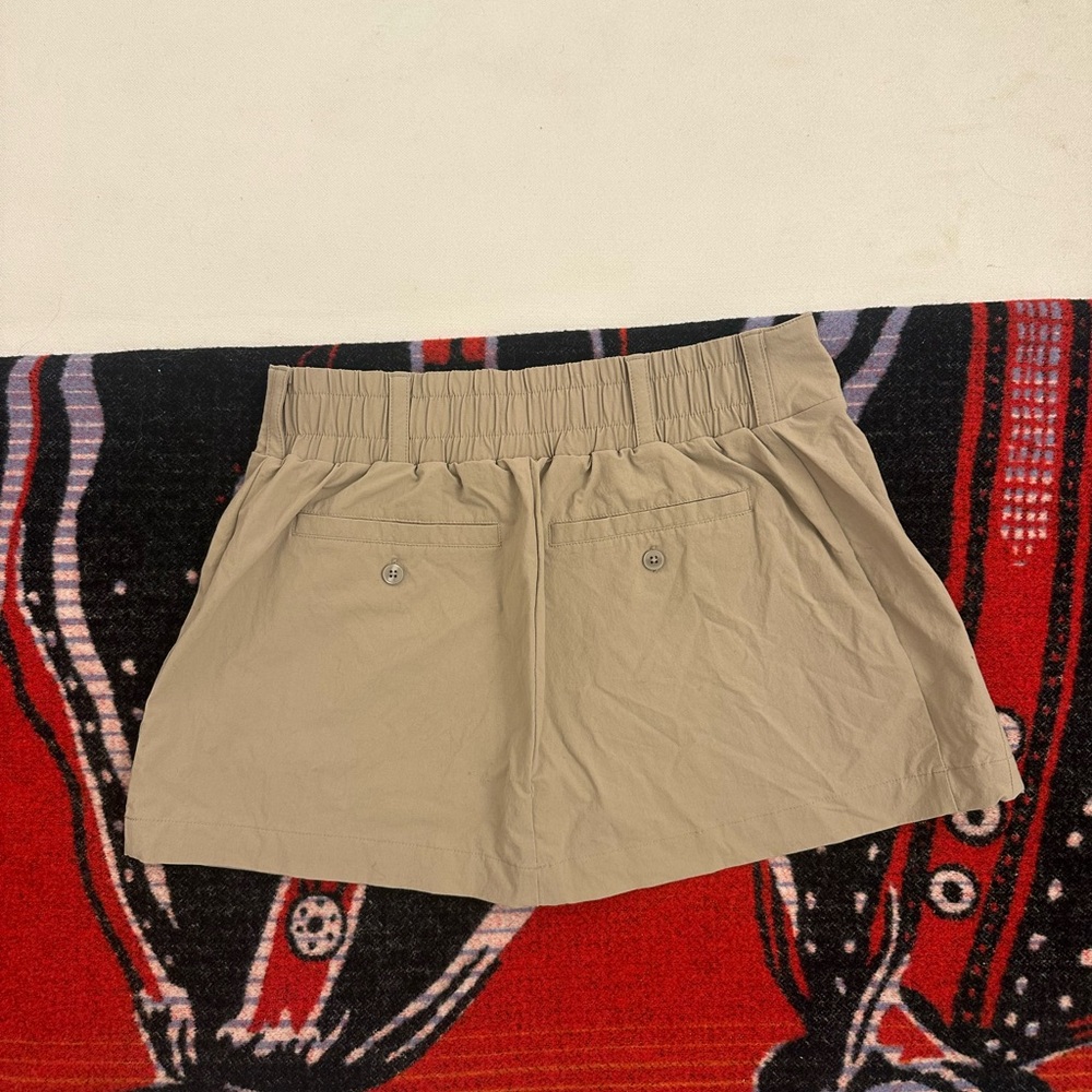 ALO Yoga Tan Skort - Picture 4 of 4